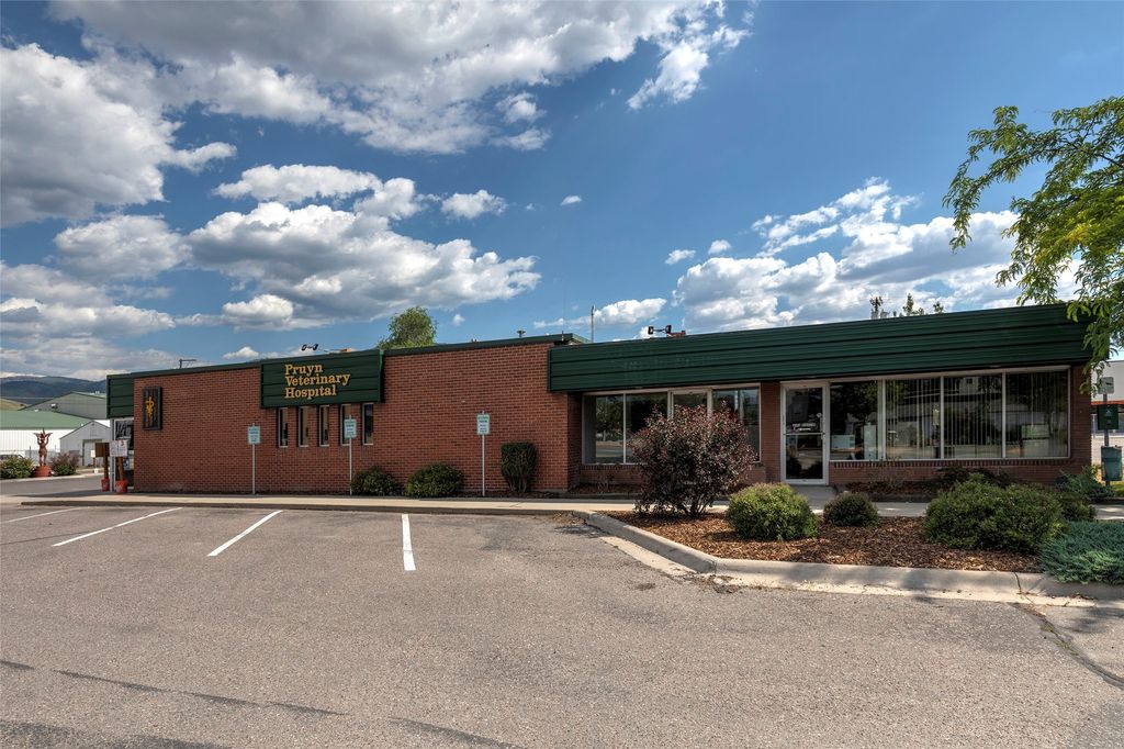 Photo of 2501 S Russell Street, Missoula, MT 59801 (MLS # 30069297)