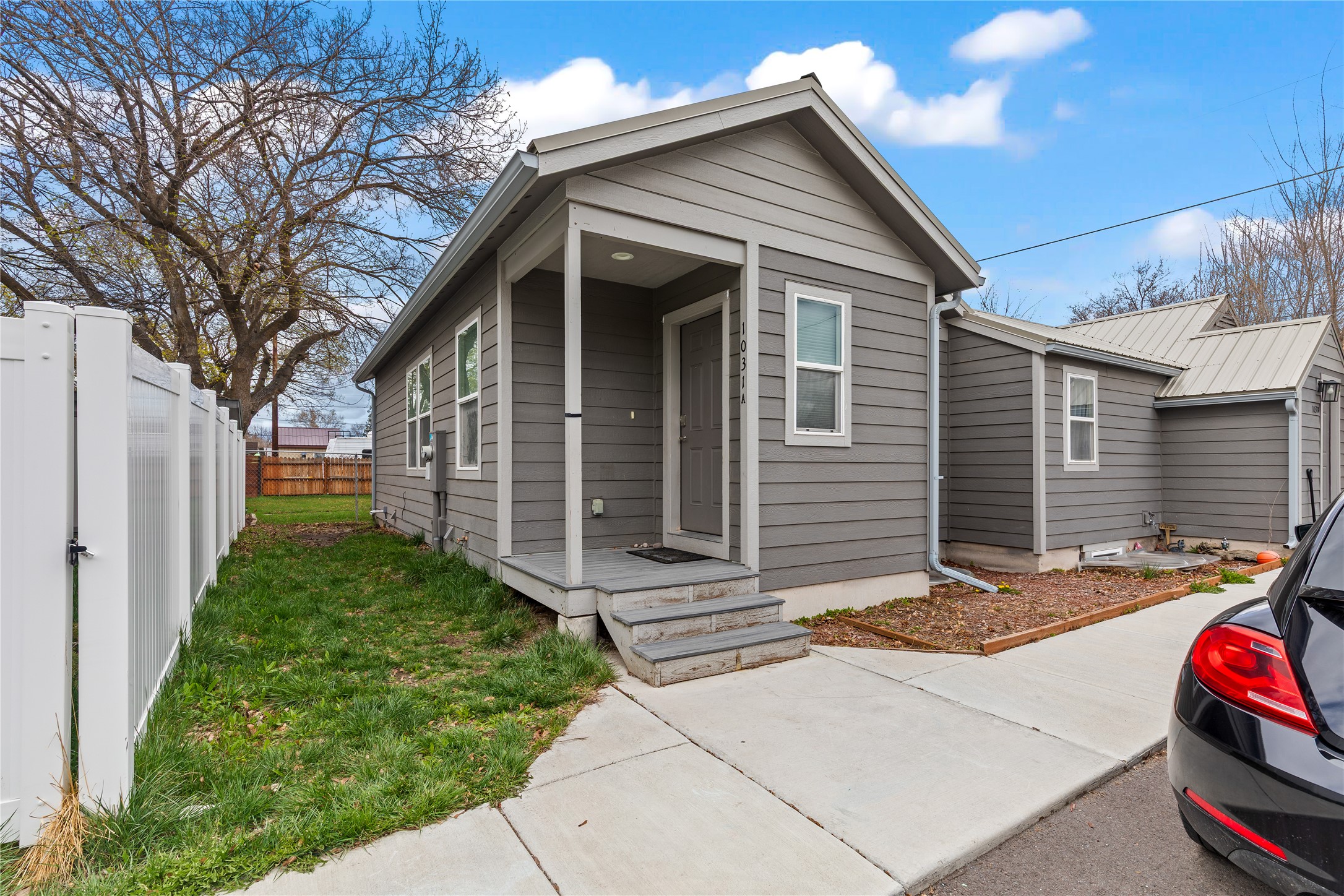 1031 4th Avenue W