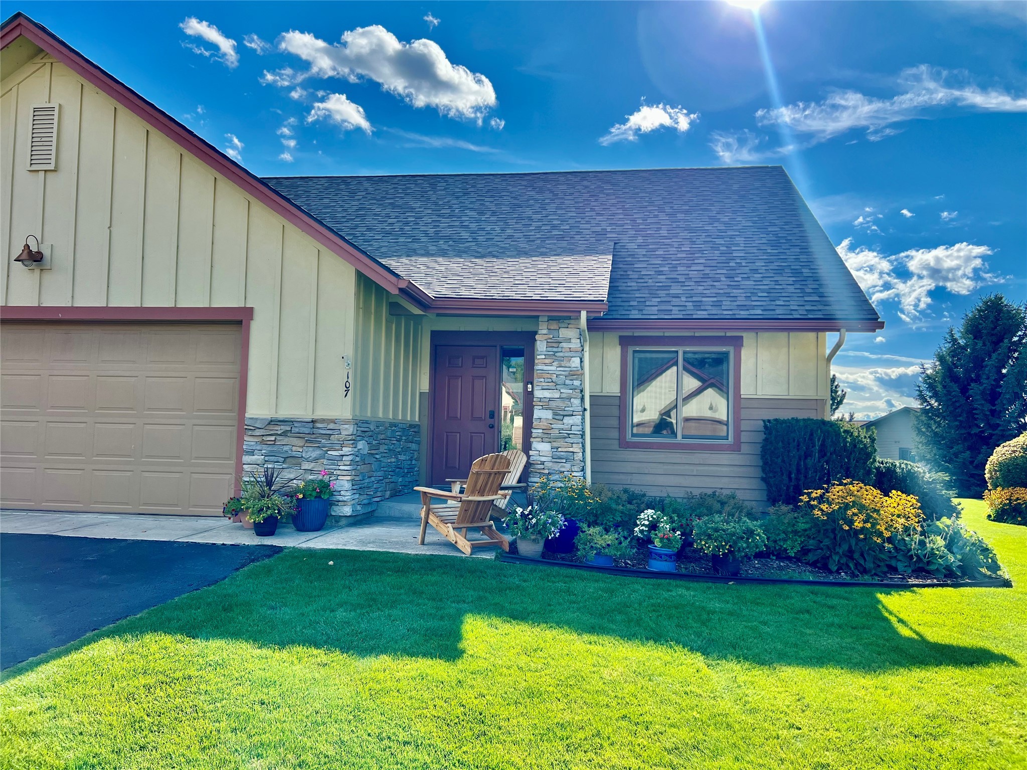 107 Crescent Landing