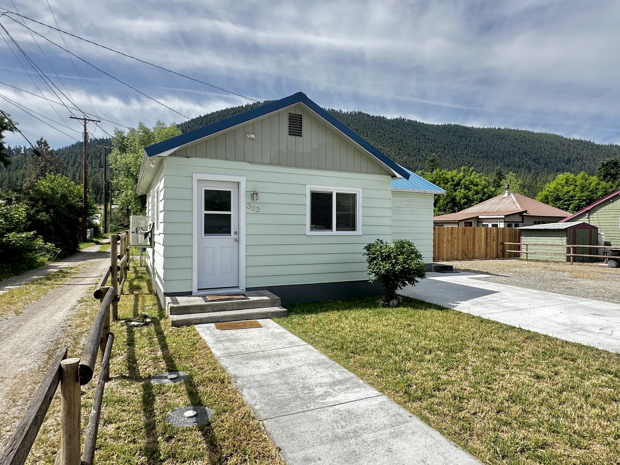 Photo 1 of 26 — 303 4th Avenue E, Superior, MT 59872