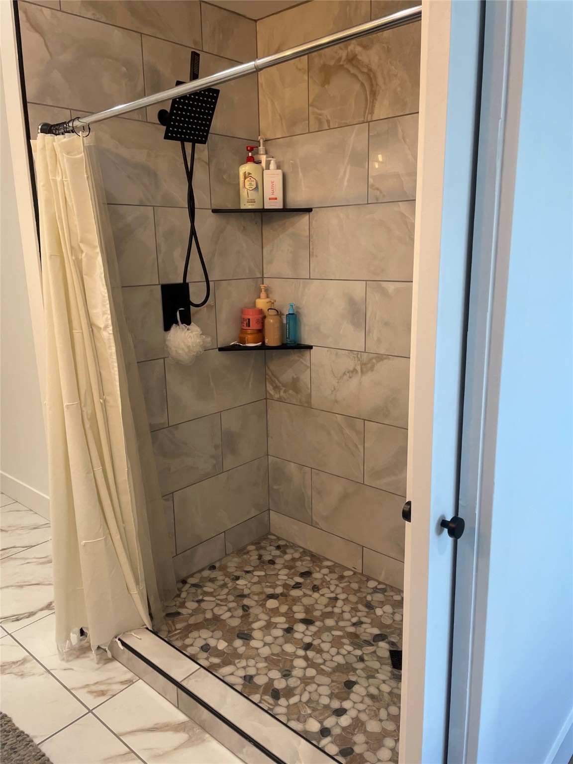 Missoula, Montana 59808, United States, 3 Bedrooms Bedrooms, ,2 BathroomsBathrooms,Residential,Active,144244