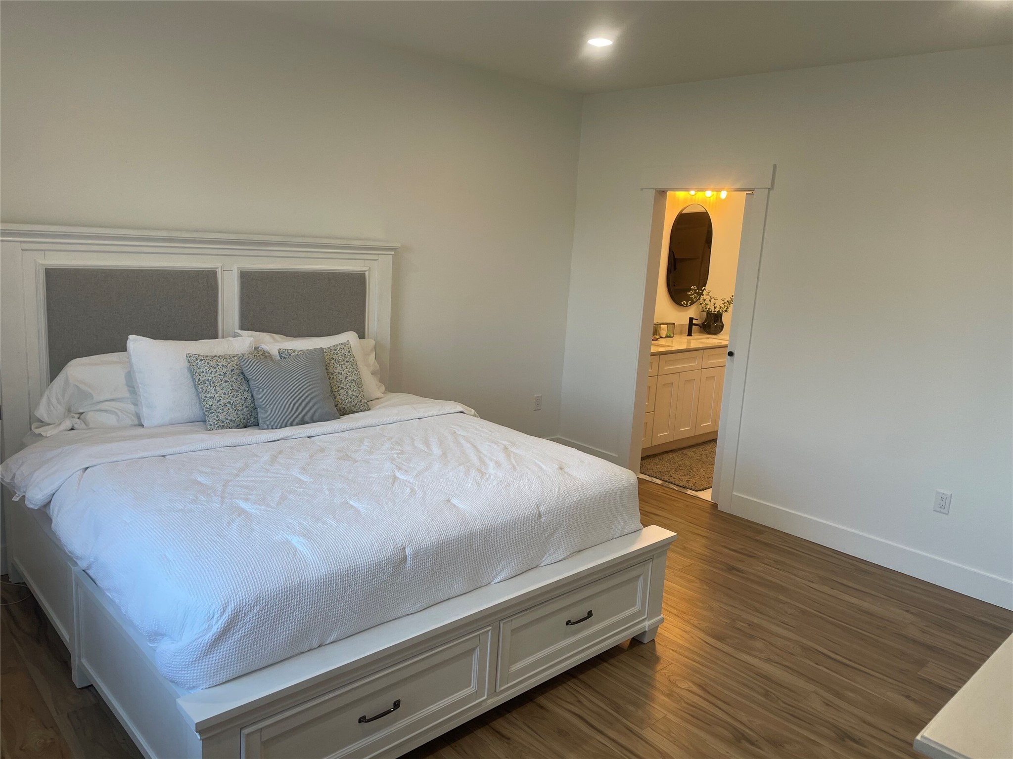 Missoula, Montana 59808, United States, 3 Bedrooms Bedrooms, ,2 BathroomsBathrooms,Residential,Active,144244