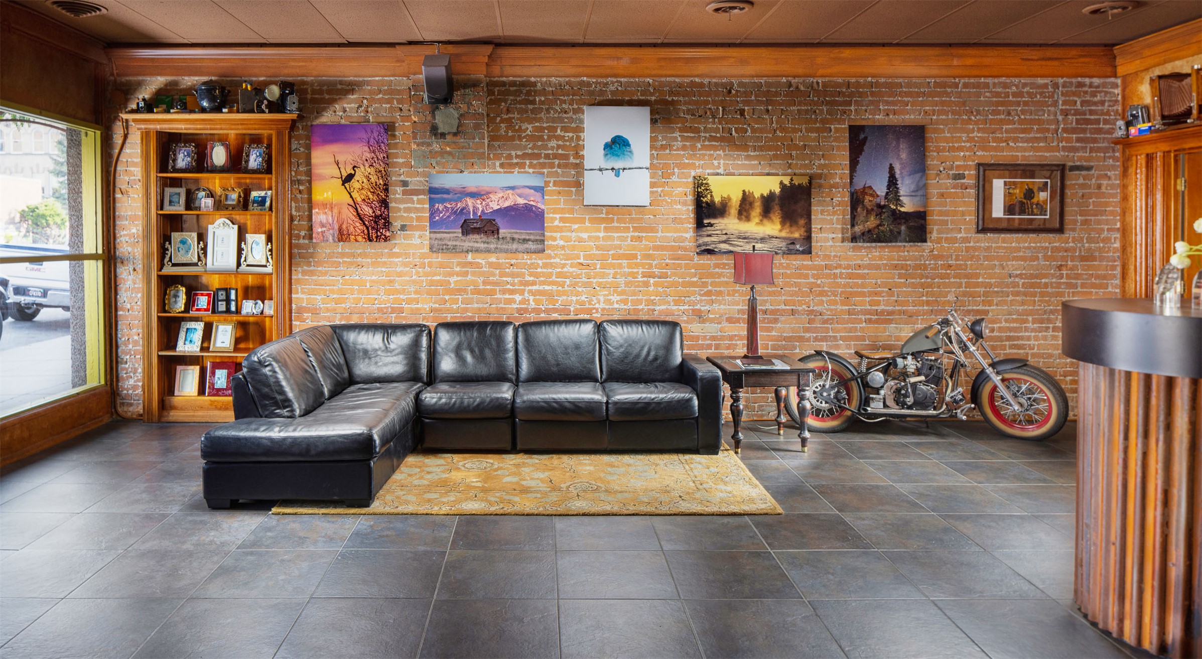 817 S Higgins Avenue