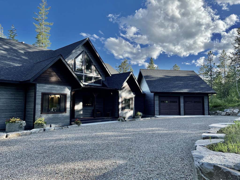 Photo of 250 Bull Moose Trail, Columbia Falls, MT 59912 (MLS # 30075246)