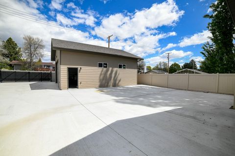 Tiny photo for 3501 15th Ave AVE S, Great Falls, MT 59405 (MLS # 30071370)