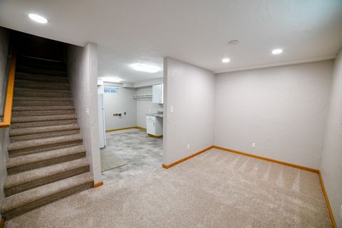 Tiny photo for 3501 15th Ave AVE S, Great Falls, MT 59405 (MLS # 30071370)