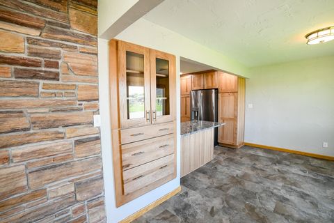 Tiny photo for 3501 15th Ave AVE S, Great Falls, MT 59405 (MLS # 30071370)