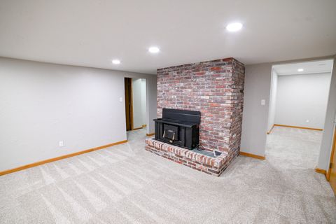 Tiny photo for 3501 15th Ave AVE S, Great Falls, MT 59405 (MLS # 30071370)