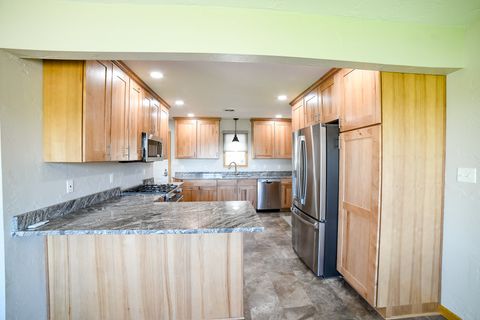 Tiny photo for 3501 15th Ave AVE S, Great Falls, MT 59405 (MLS # 30071370)