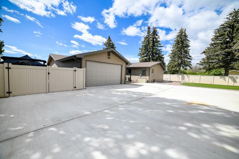 Tiny photo for 3501 15th Ave AVE S, Great Falls, MT 59405 (MLS # 30071370)