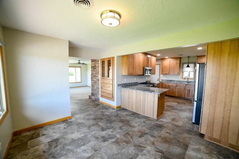 Tiny photo for 3501 15th Ave AVE S, Great Falls, MT 59405 (MLS # 30071370)