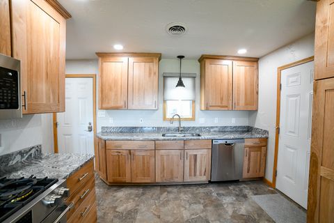 Tiny photo for 3501 15th Ave AVE S, Great Falls, MT 59405 (MLS # 30071370)