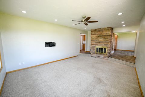 Tiny photo for 3501 15th Ave AVE S, Great Falls, MT 59405 (MLS # 30071370)