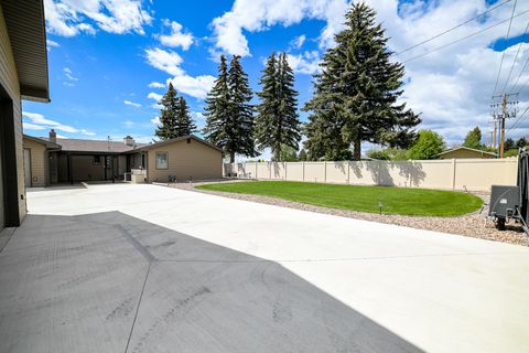 Tiny photo for 3501 15th Ave AVE S, Great Falls, MT 59405 (MLS # 30071370)