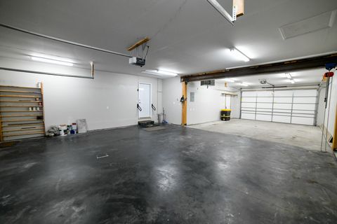 Tiny photo for 3501 15th Ave AVE S, Great Falls, MT 59405 (MLS # 30071370)