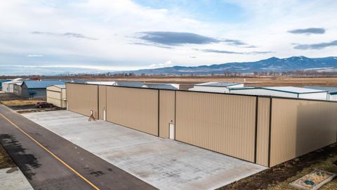 200 Airport Road E-154s, E-176s, E-196s Hamilton MT 59840