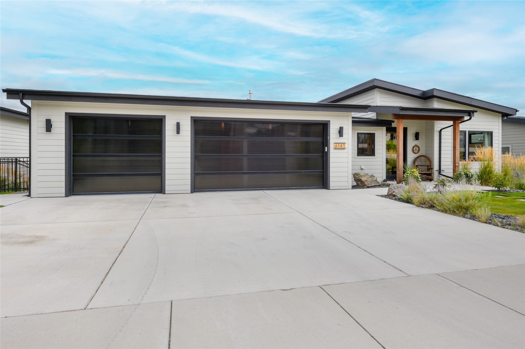 6141 Macarthur Drive