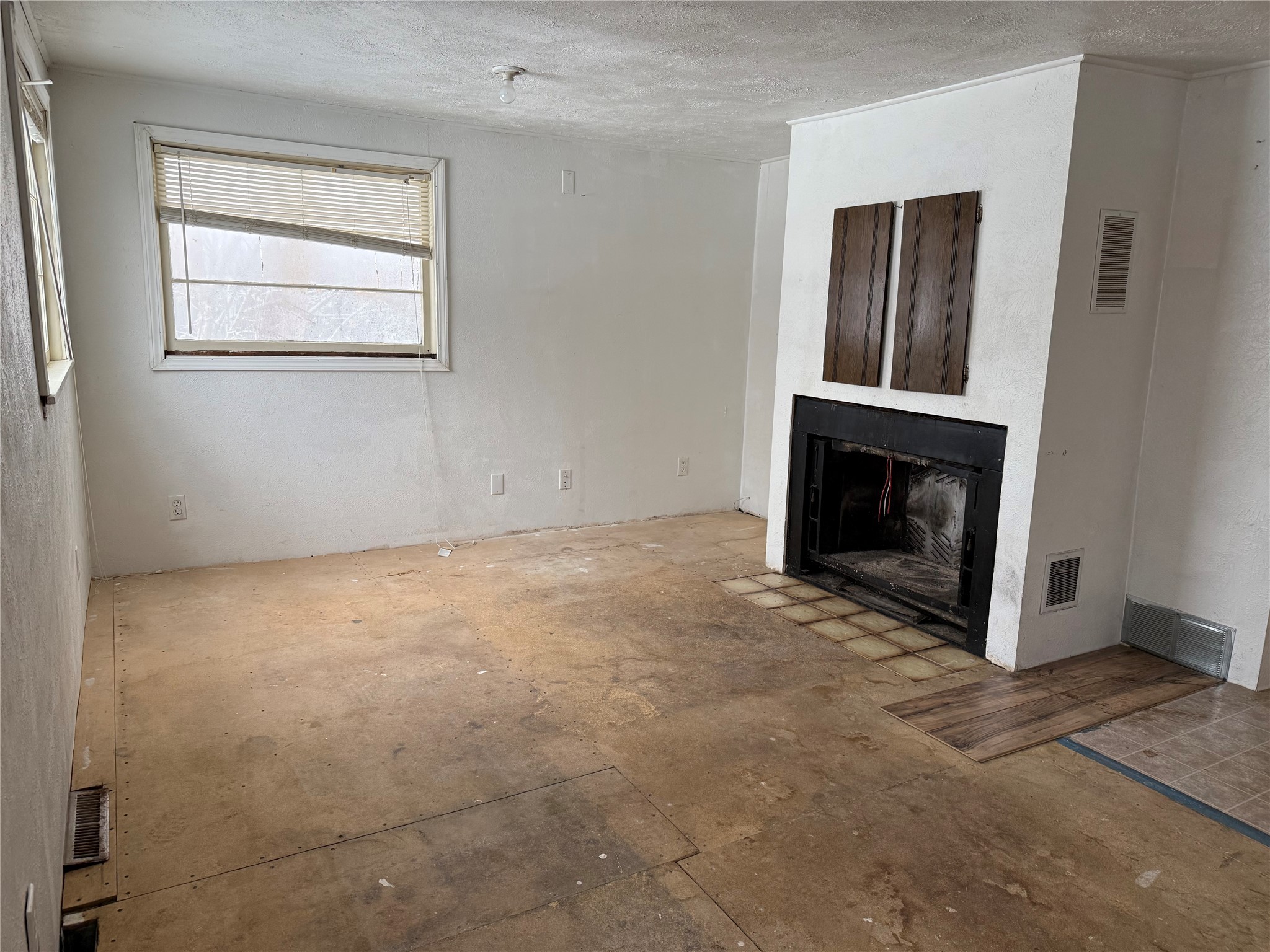 1641 S 14th Street W