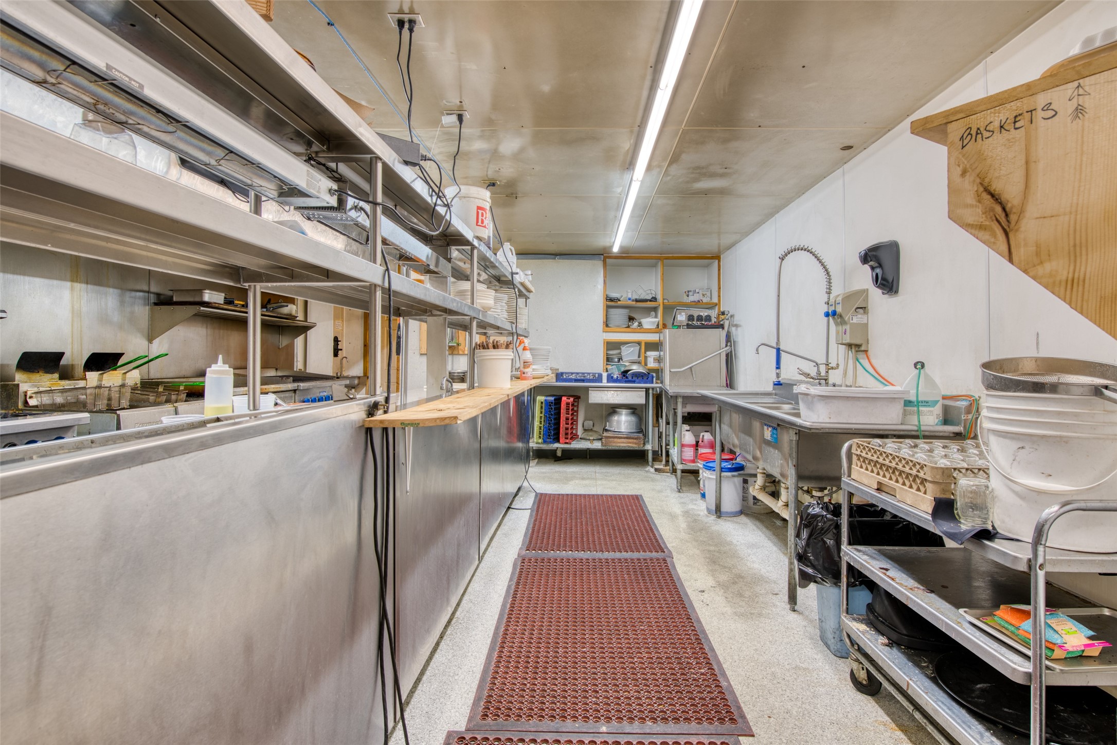 Conner, Montana 59827, United States, ,Commercial,Active,59898