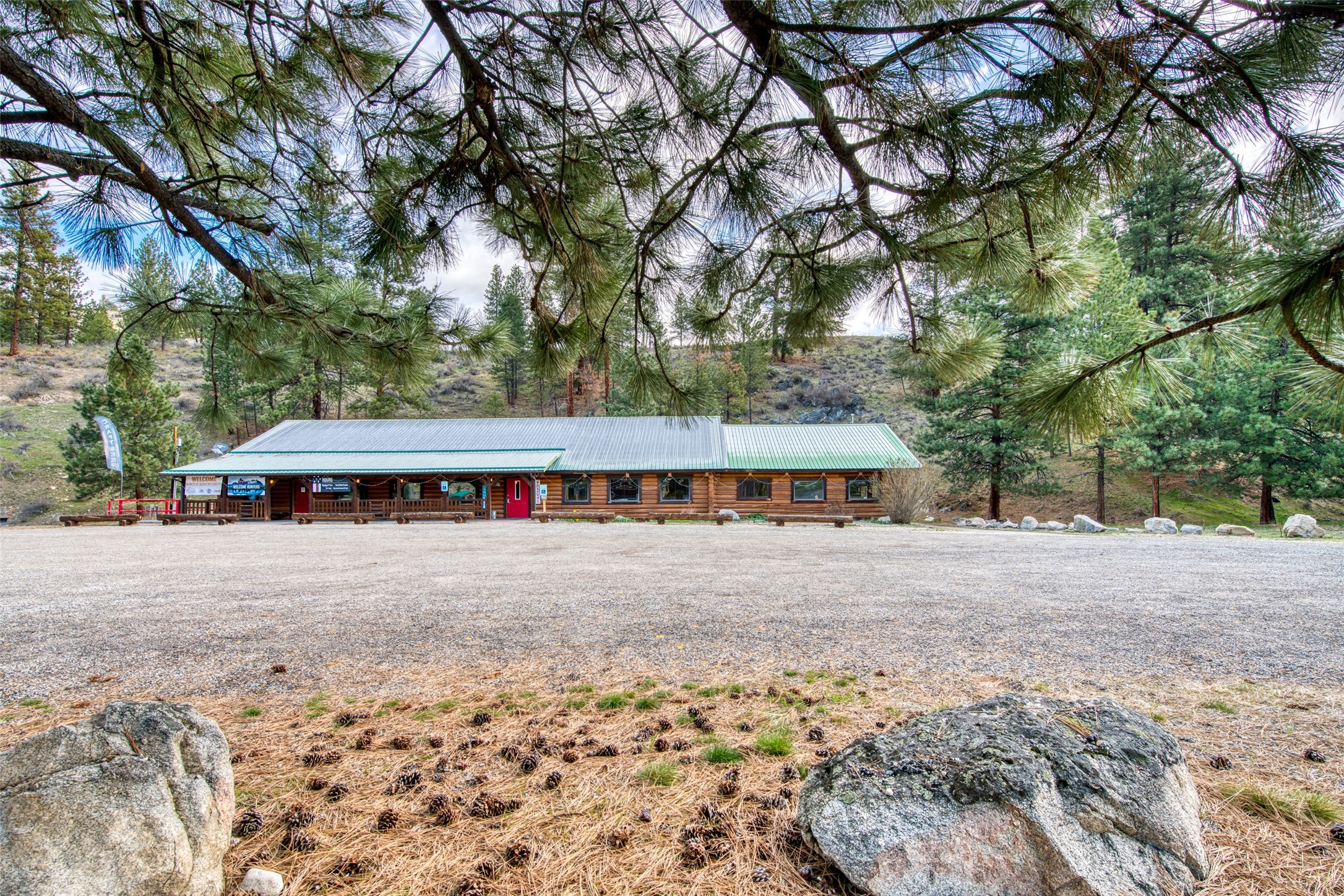 Conner, Montana 59827, United States, ,Commercial,Active,59898