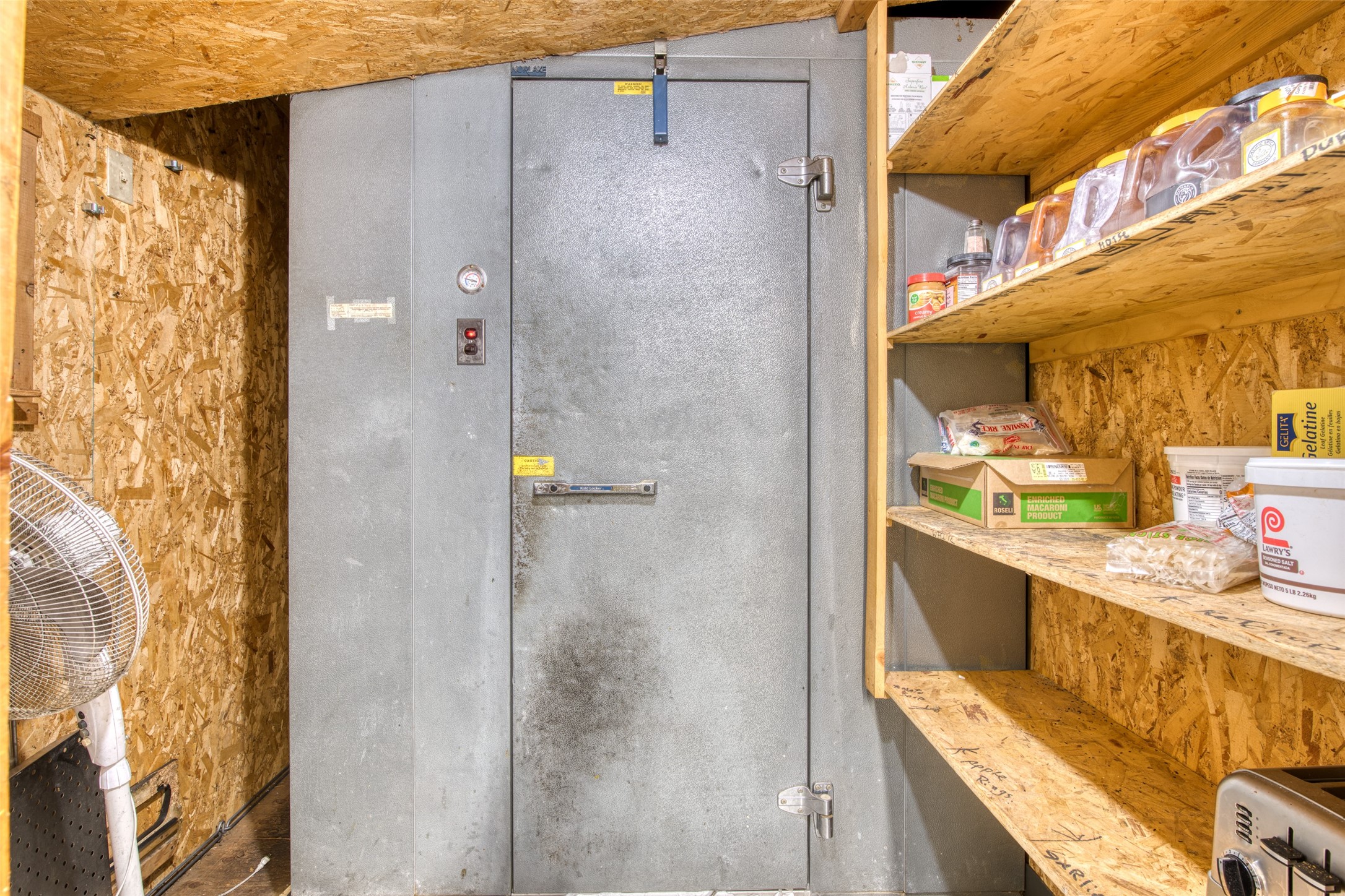 Conner, Montana 59827, United States, ,Commercial,Active,59898