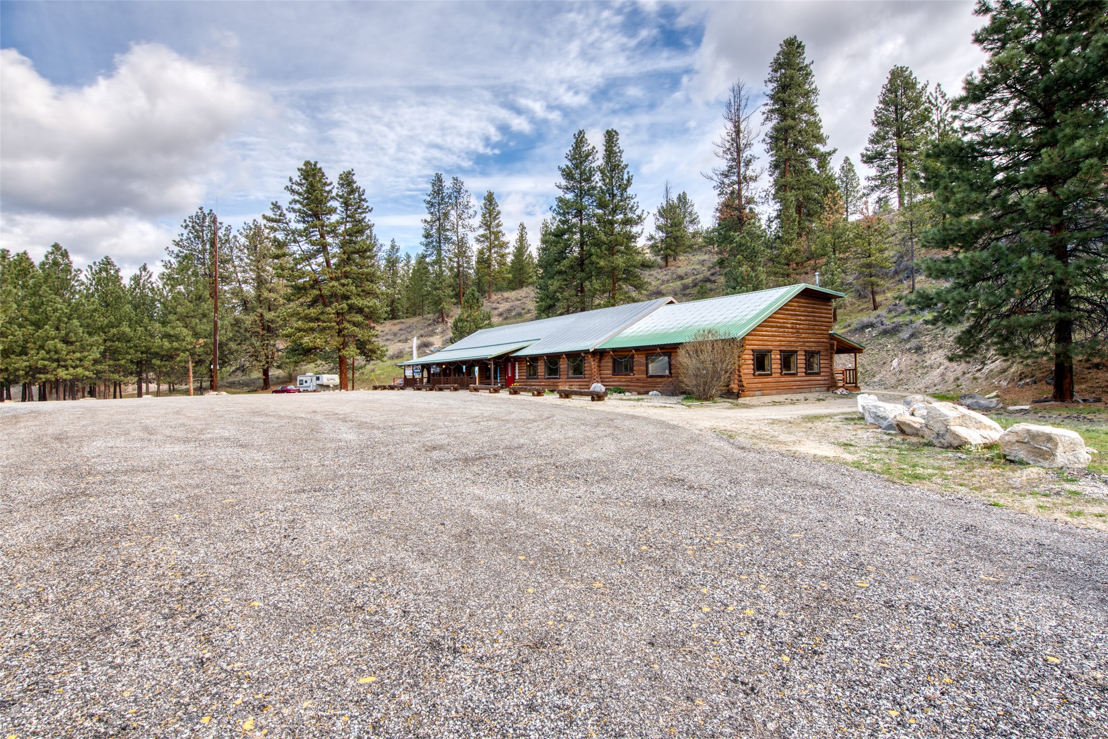 Conner, Montana 59827, United States, ,Commercial,Active,59898