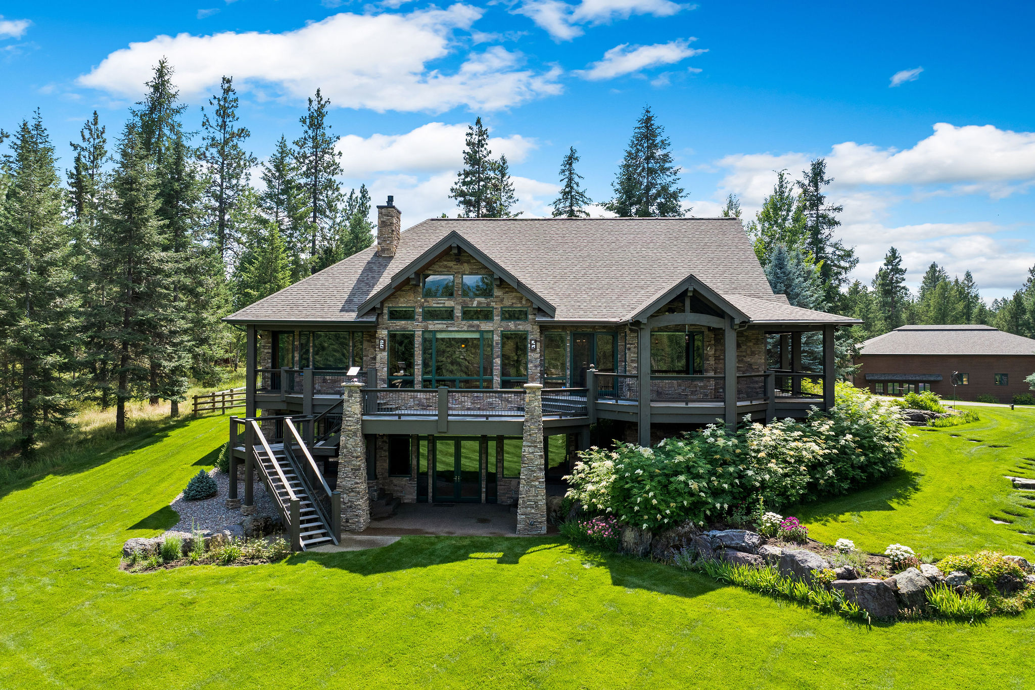 350 and 270 Old Paint Trail