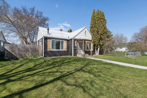 Tiny photo for 1034 4th Avenue W, Kalispell, MT 59901 (MLS # 30068916)