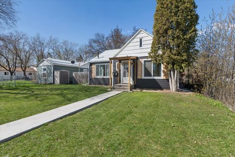 Tiny photo for 1034 4th Avenue W, Kalispell, MT 59901 (MLS # 30068916)