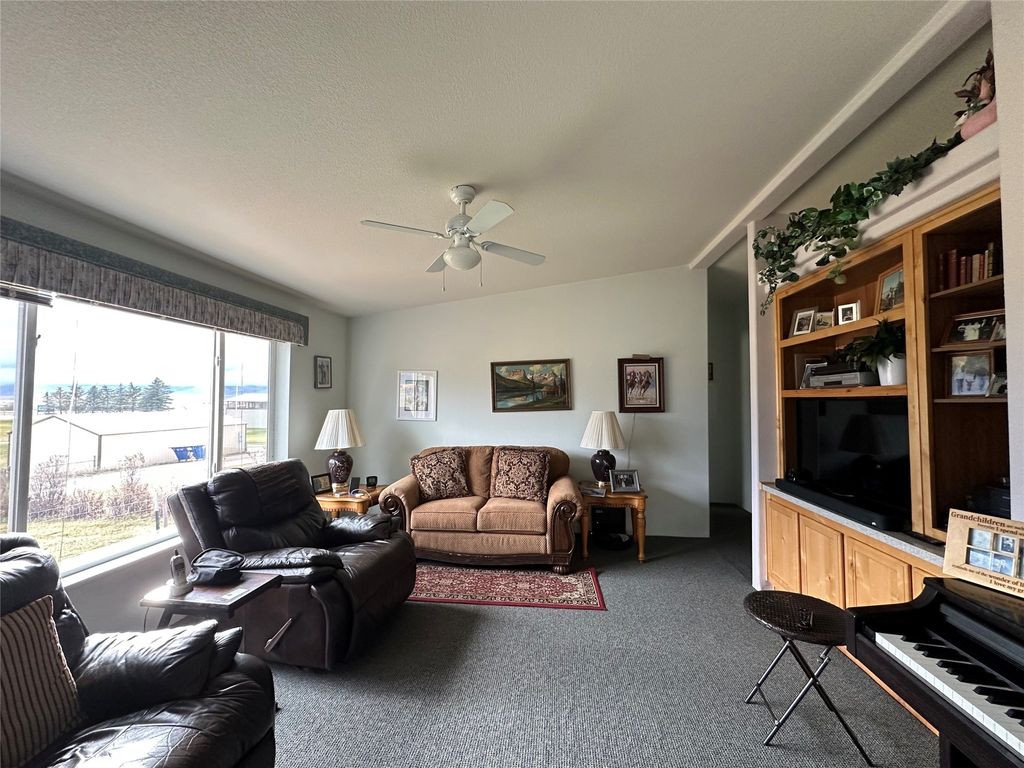 Photo of 1009 1st Avenue SW, White Sulphur Springs, MT 59645 (MLS # 30060819)