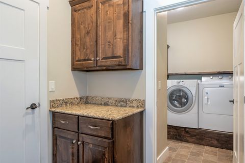 Tiny photo for 170 Lazy Creek Way, Kalispell, MT 59901 (MLS # 30062098)