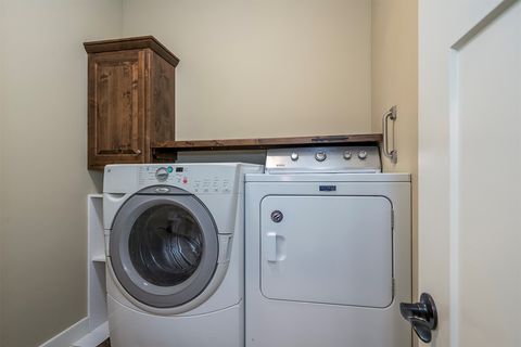 Tiny photo for 170 Lazy Creek Way, Kalispell, MT 59901 (MLS # 30062098)