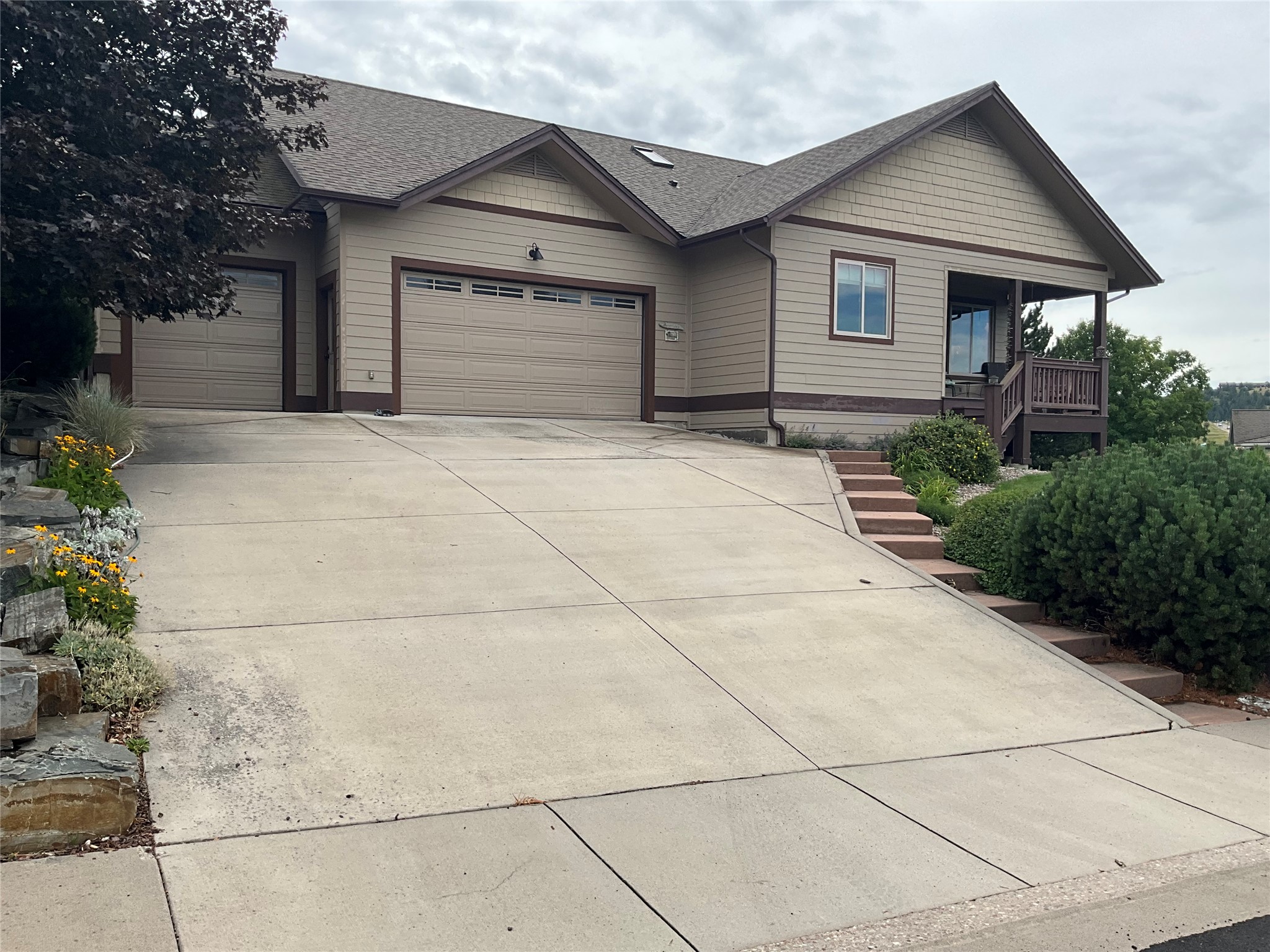 100 Reliance Landing