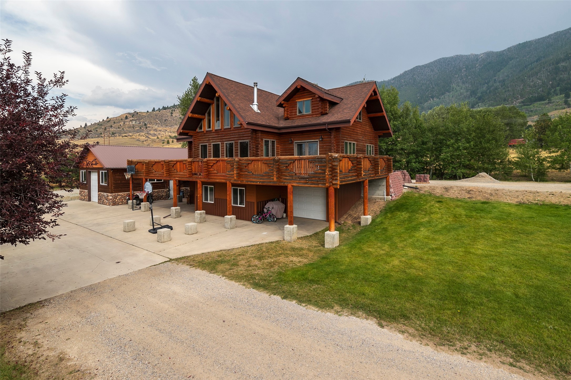 4930 Saddle Rock Road