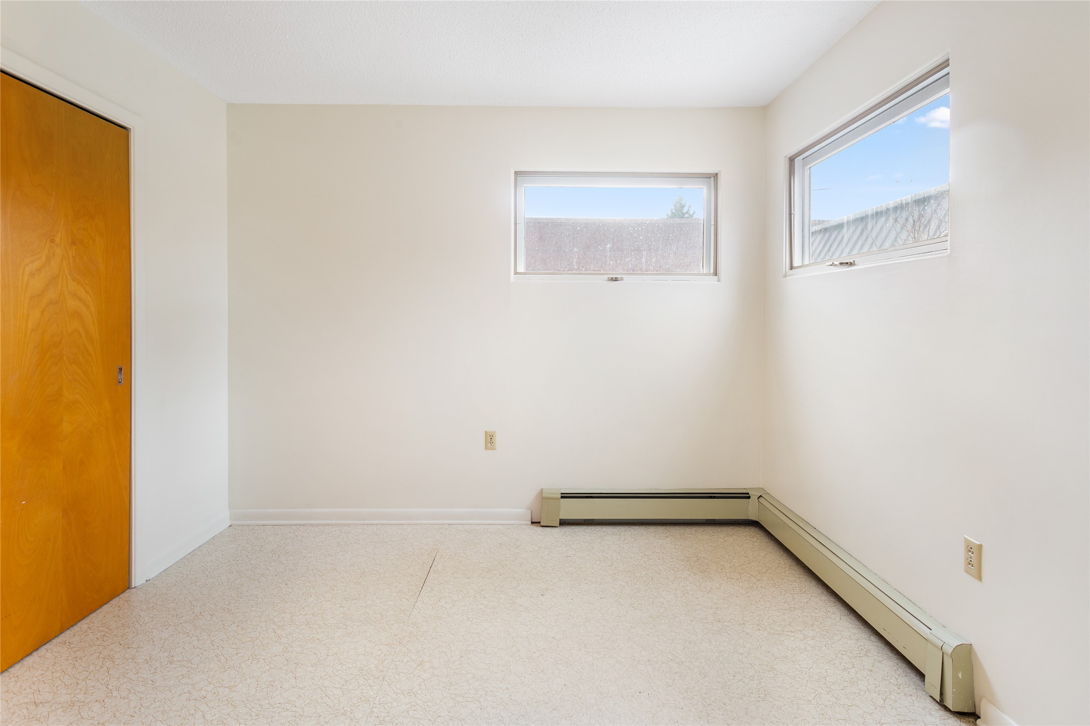 Butte, Montana 59701, United States, 1 Bedroom Bedrooms, ,1 BathroomBathrooms,Residential,Pending,24913