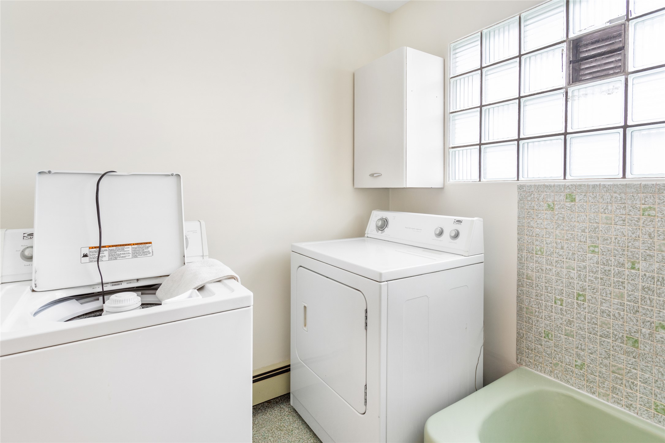 Butte, Montana 59701, United States, 1 Bedroom Bedrooms, ,1 BathroomBathrooms,Residential,Pending,24913