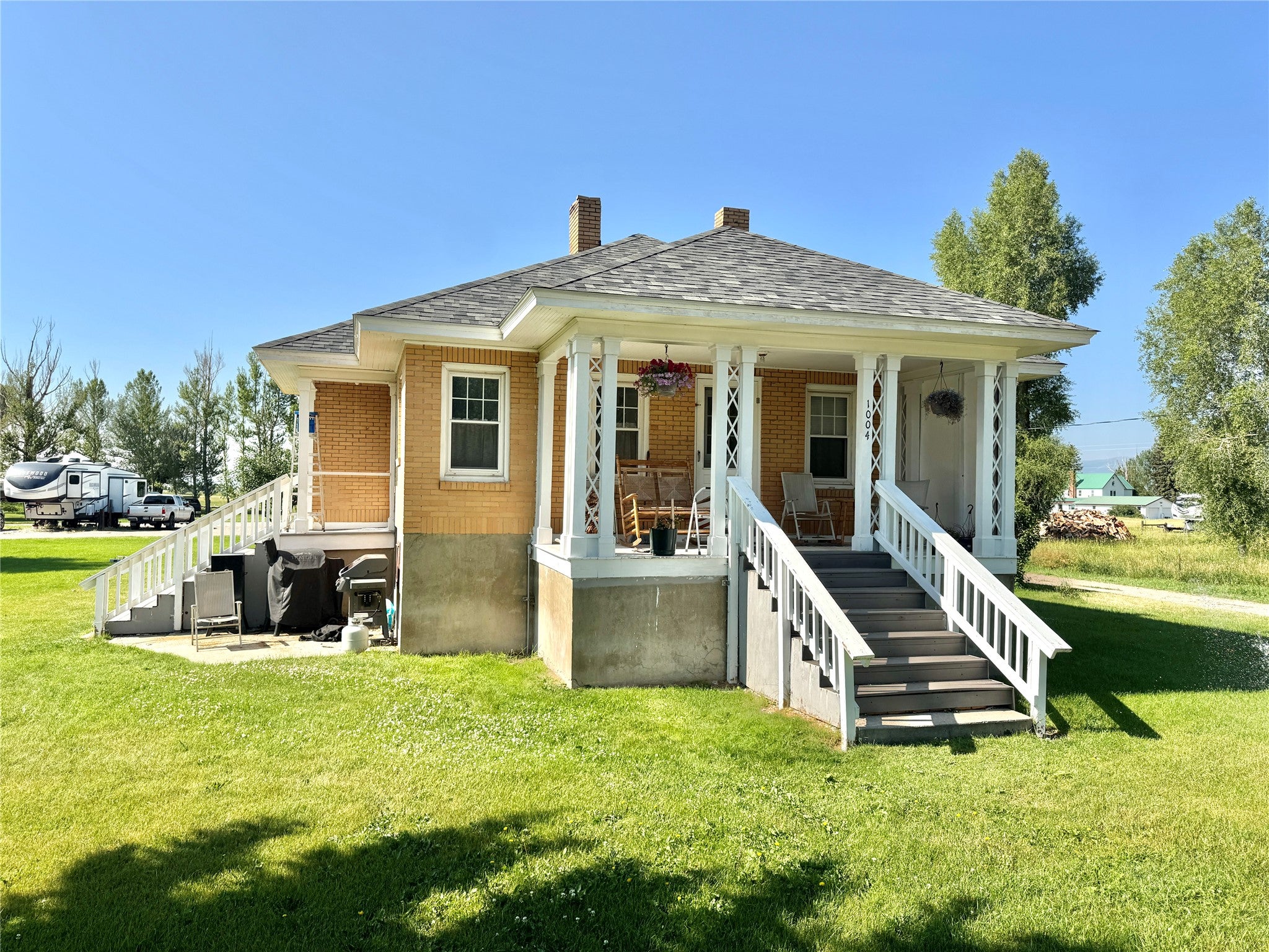 1004 Main Street