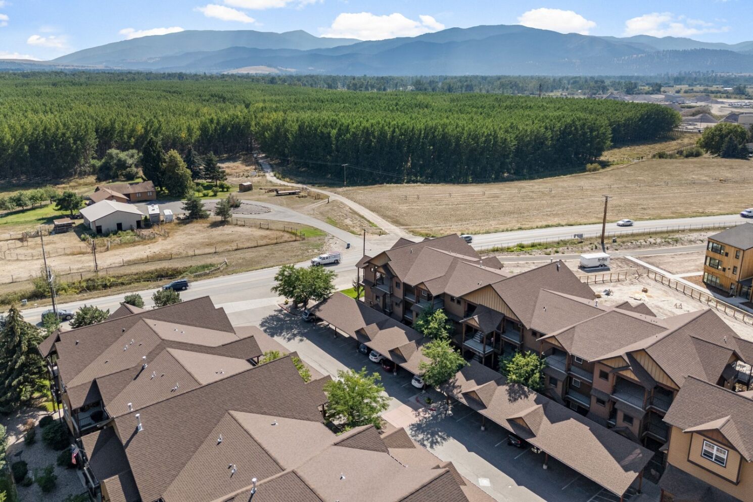 Missoula, Montana 59808, United States, 2 Bedrooms Bedrooms, ,2 BathroomsBathrooms,Residential,Pending,196927