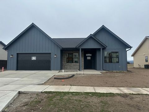 Photo of 159 E Monture Ridge, Kalispell, MT 59901 (MLS # 30068101)