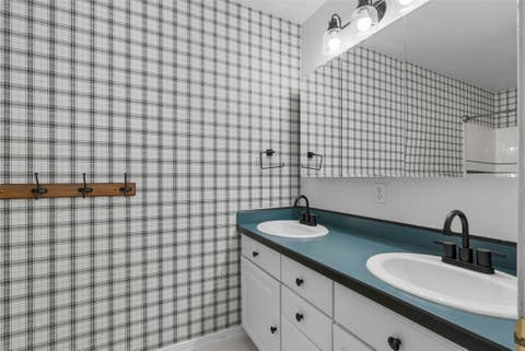 Tiny photo for 4607 Hillview Way, Missoula, MT 59803 (MLS # 30072358)