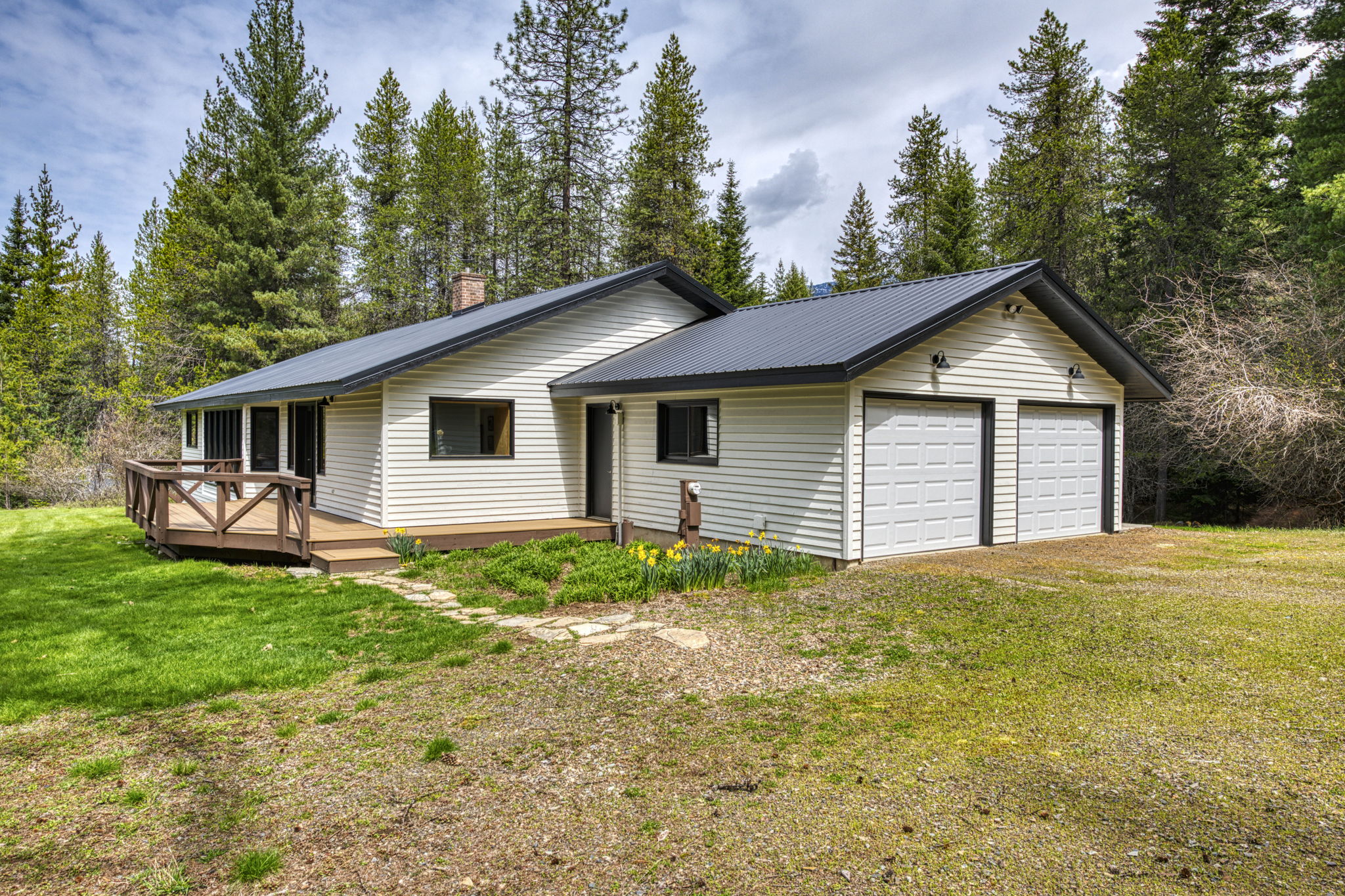 71 Four Corners Road N