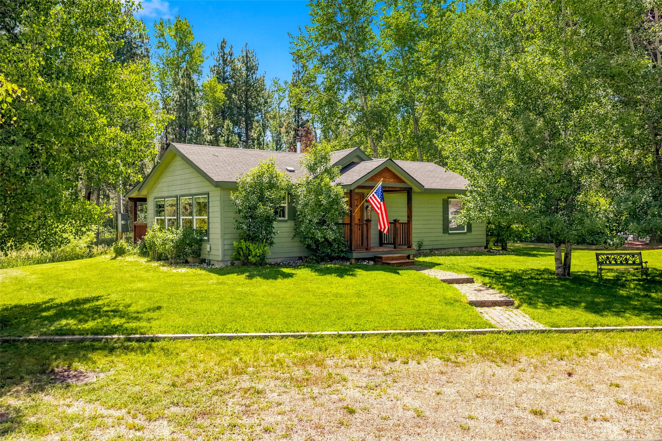2848 E Gorus Loop