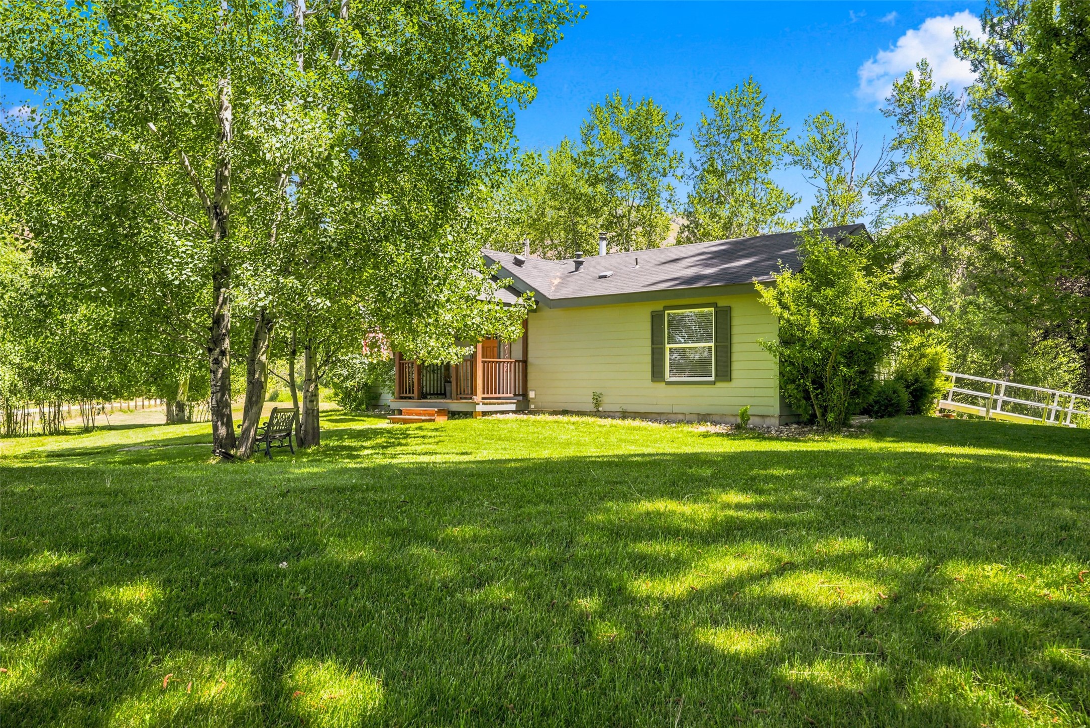 2848 E Gorus Loop