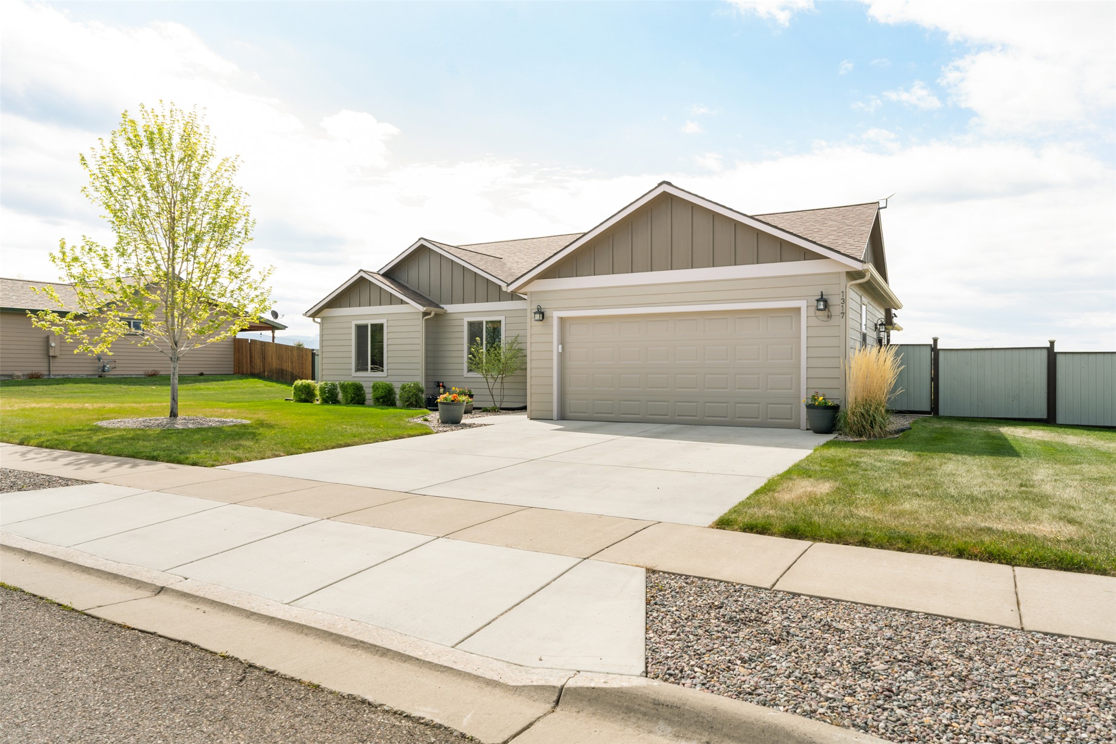 1317 Creekside Drive