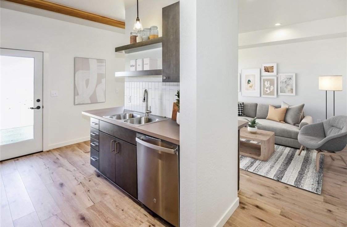 2328 Shorthorn Avenue