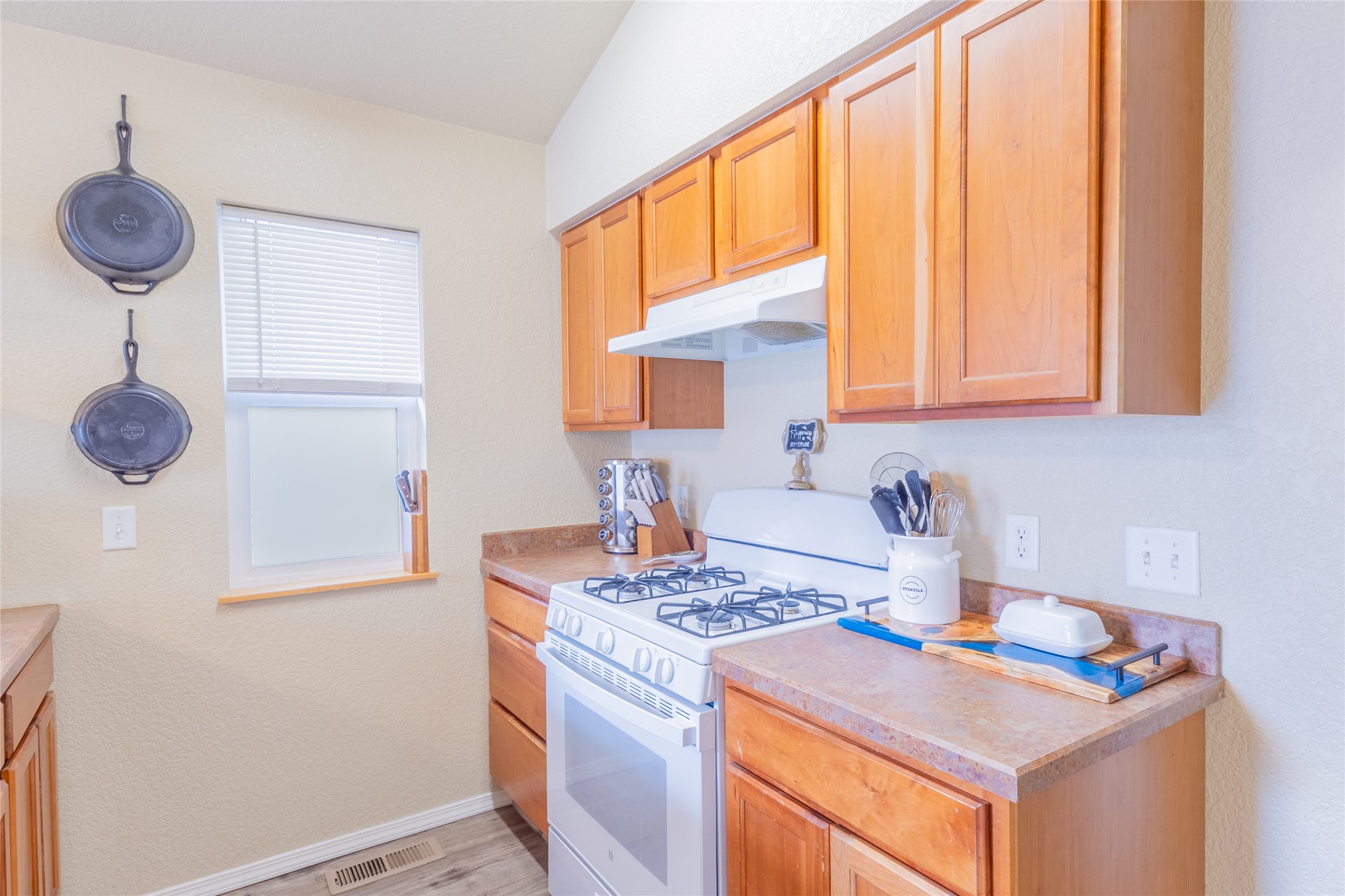 4411 Bordeaux Boulevard B