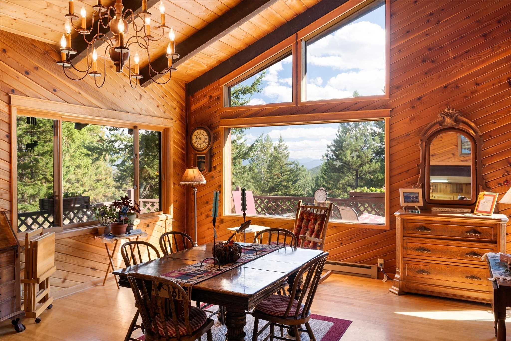 Kalispell, Montana 59901, United States, 2 Bedrooms Bedrooms, ,2 BathroomsBathrooms,Residential,Pending,43463