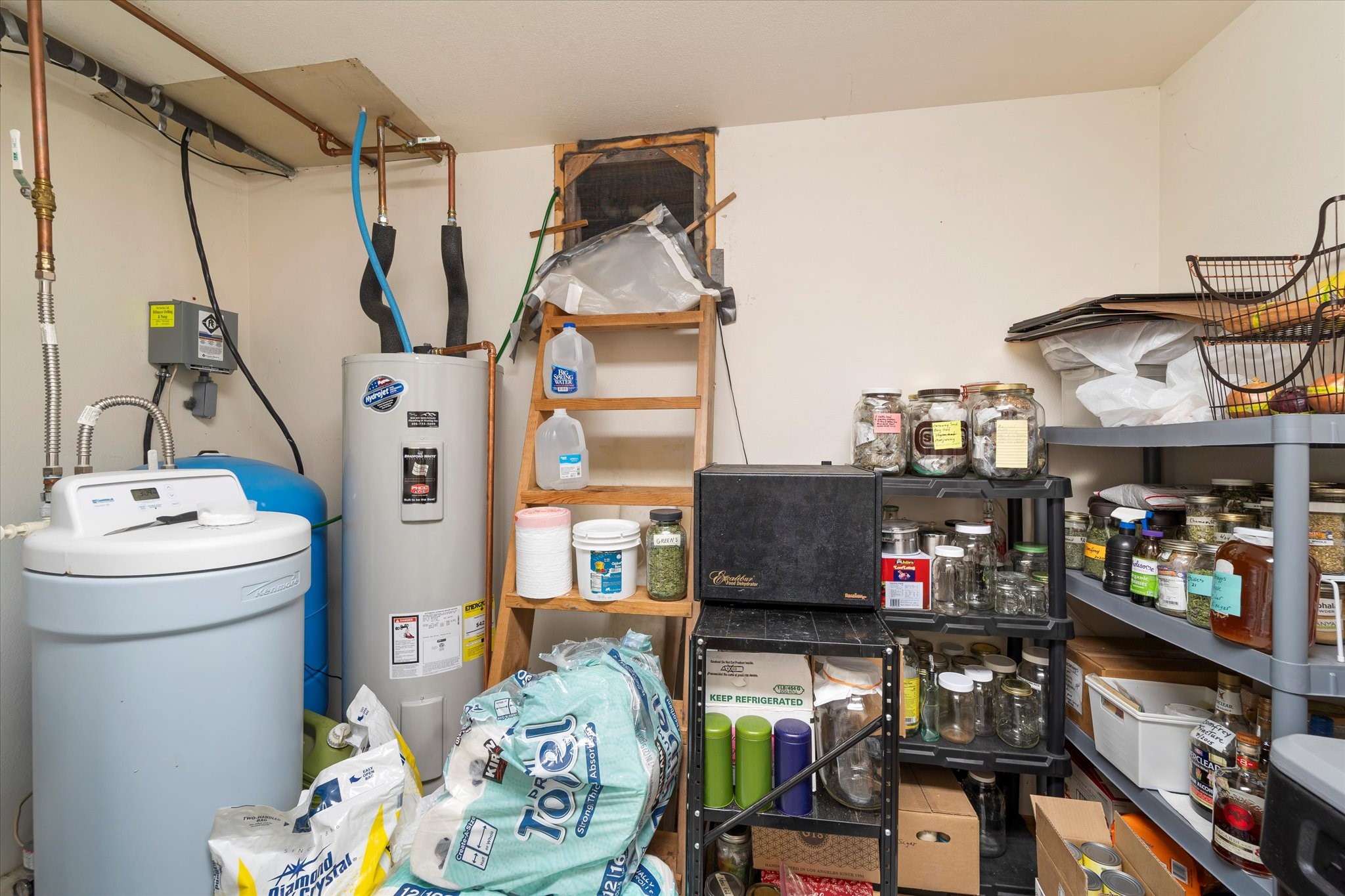 Kalispell, Montana 59901, United States, 2 Bedrooms Bedrooms, ,2 BathroomsBathrooms,Residential,Pending,43463