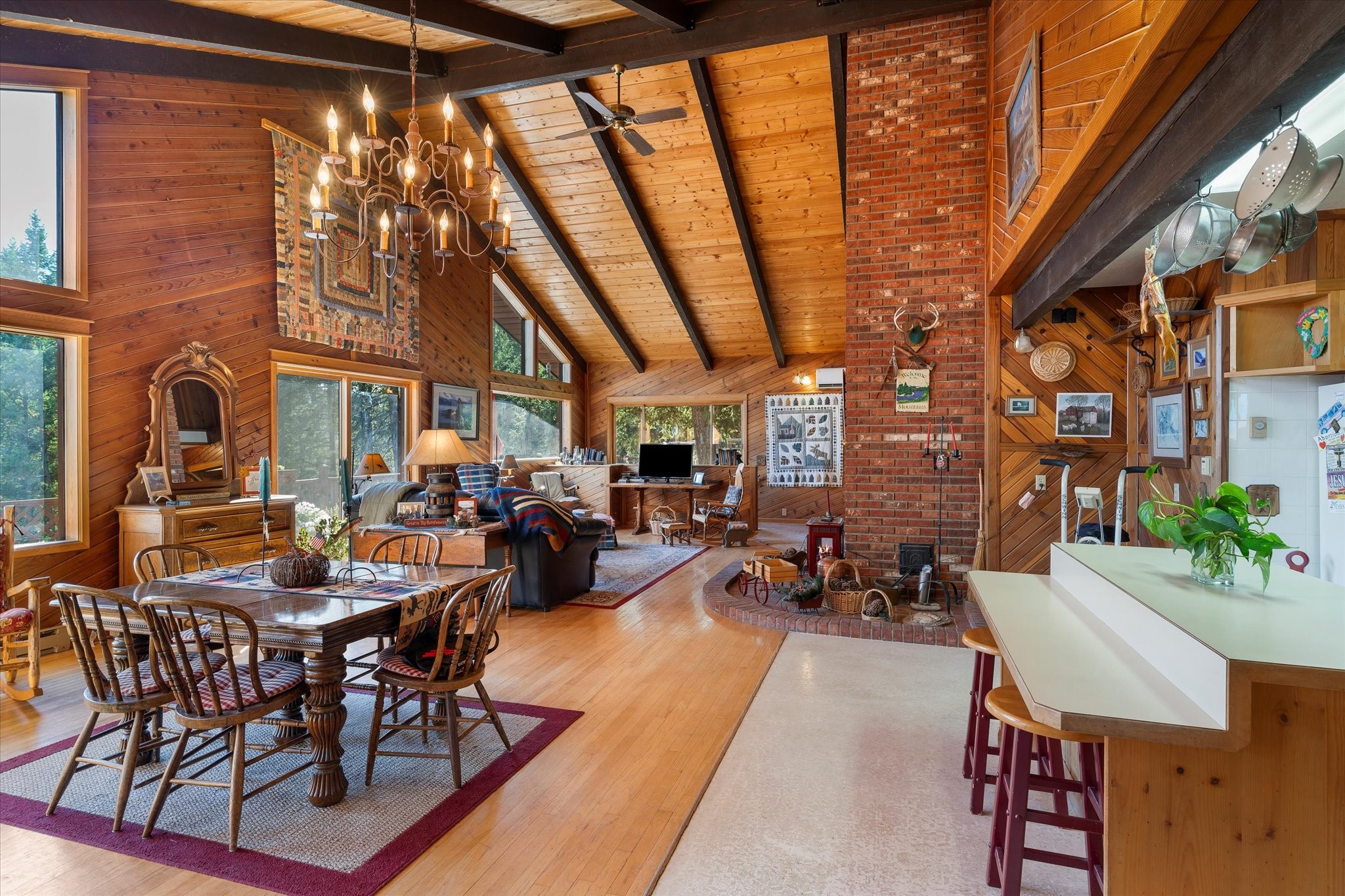 Kalispell, Montana 59901, United States, 2 Bedrooms Bedrooms, ,2 BathroomsBathrooms,Residential,Pending,43463