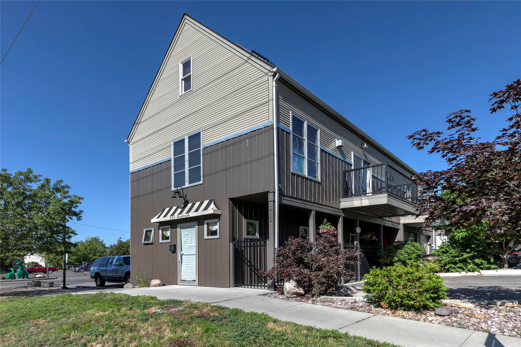 315 Madison Street 101